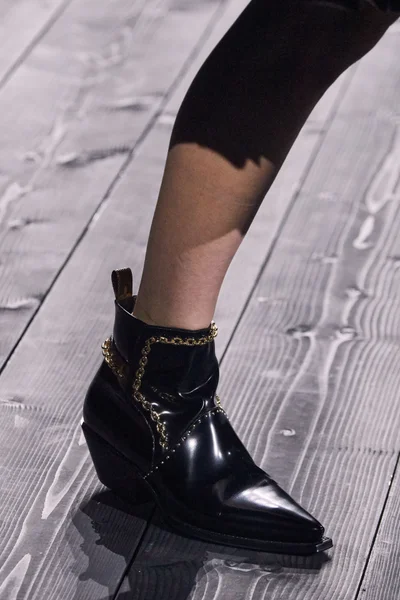 Look 26